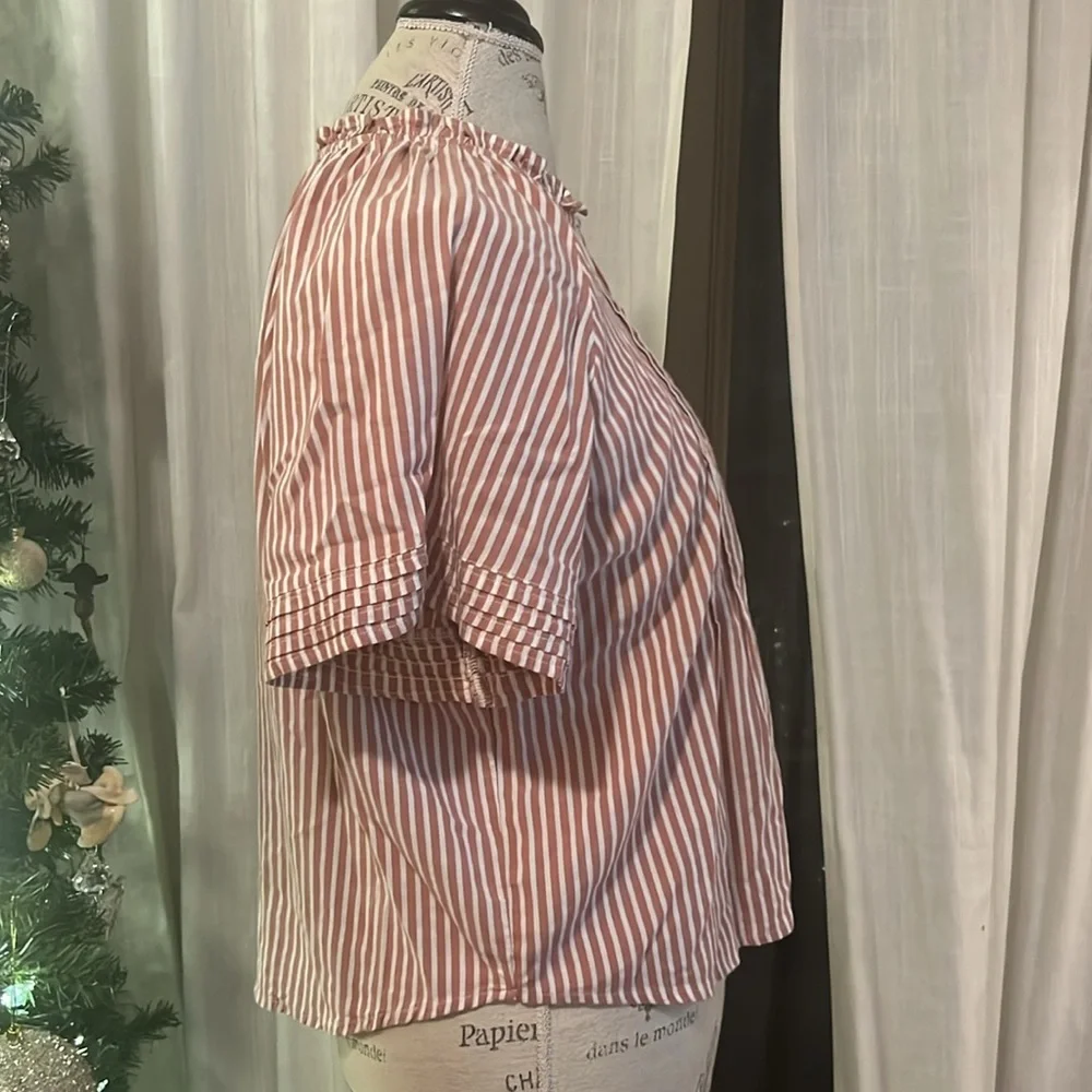 a.n.a. Light red & white striped shortsleeve flowy blouse women’s top Small - Picture 5 of 9